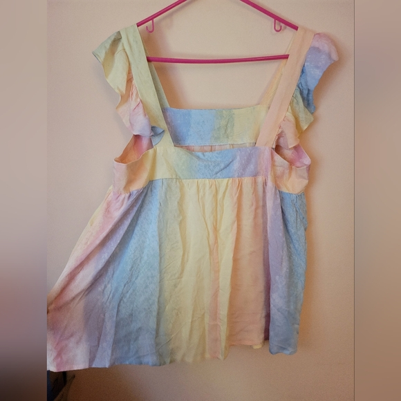 Emily Wonder Watercolor Rainbow Flutter Sleeve Top L NWT - Picture 10 of 15